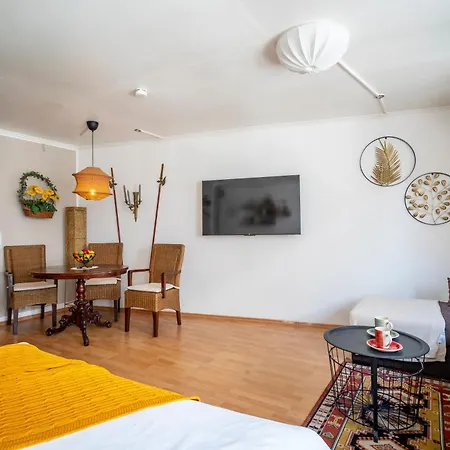 Two In One Building-schlachte Apartment Bremen