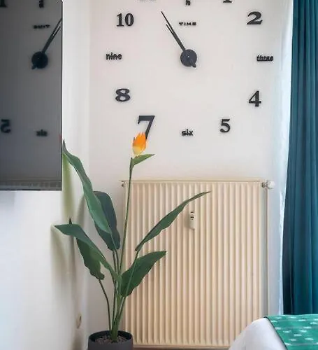 Two In One Building-schlachte * Бремен