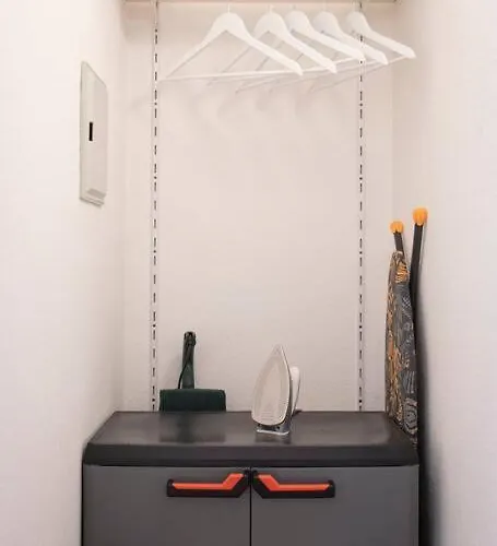 Апартаменты Two In One Building-schlachte